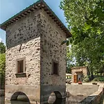 Sophisticated 1br In Countryside Apartmán